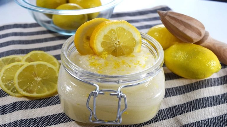 Une recette au citron pour effacer les taches du visage et avoir une peau éclatante