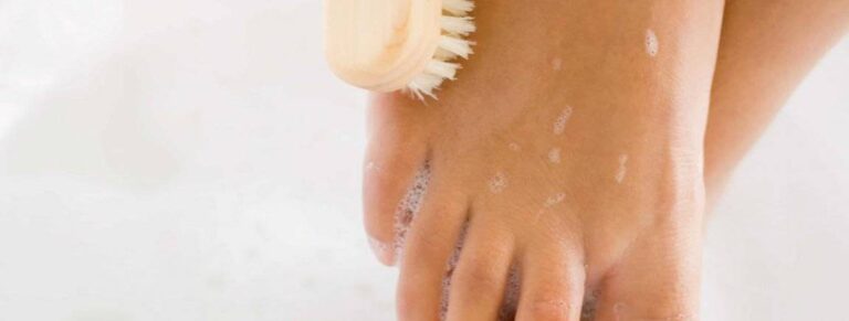 Beauté des pieds : séance de pédicure maison !