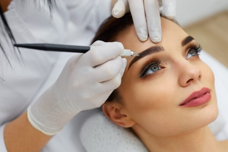 C’est l’astuce infaillible pour avoir des sourcils parfaits