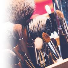 nettoyer ses pinceaux de maquillages