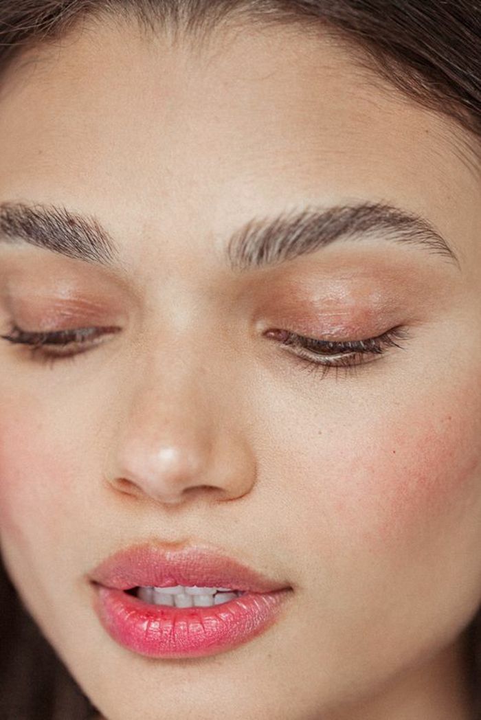 La dermopigmentation pour un maquillage permanent des lèvres