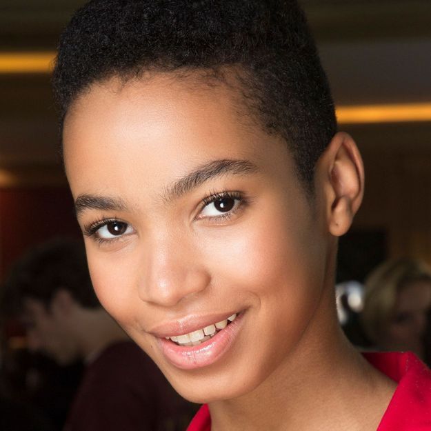 Elle met de l’huile d’olive sur la peau de son visage pendant deux semaines, voici ce qu’il se passe