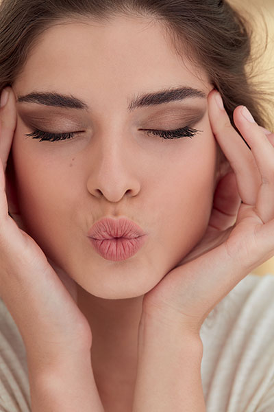 Comment bien maquiller ses sourcils ?