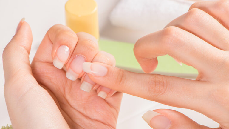 Comment prendre soin de ses cuticules