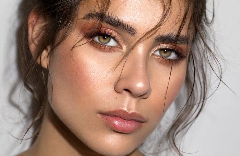 Meilleurs fonds de teint : les bons produits pour un maquillage unifié
