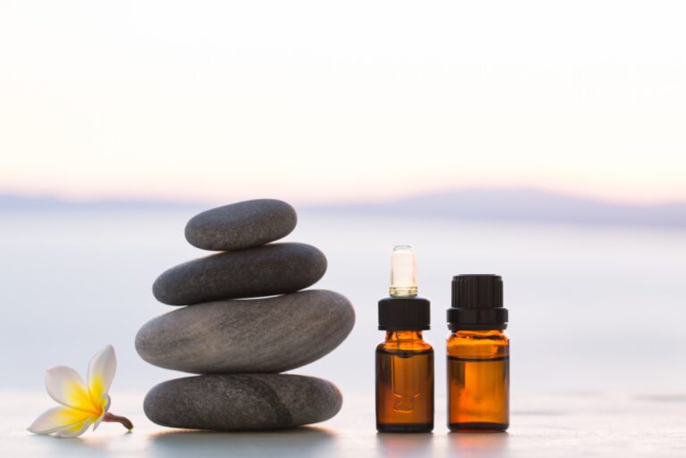 5 bonnes raisons d’ajouter les huiles essentielles à vos cosmétiques