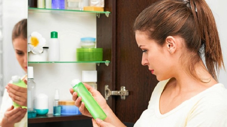 Comment repérer les composants toxiques dans les produits de beauté ?