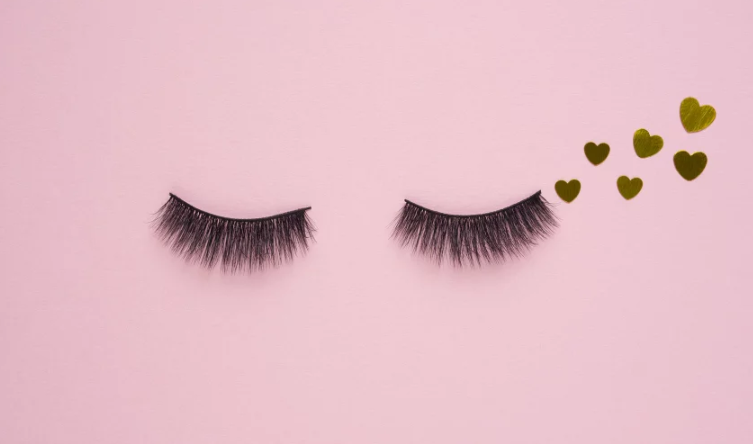 Comment bien entretenir ses faux-cils ?