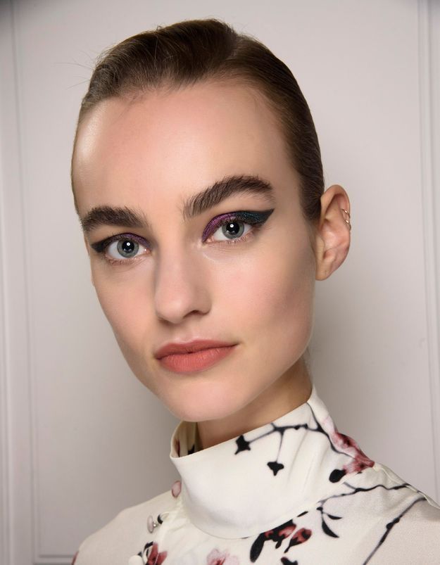 « Brow Hibernation » : la bonne idée pour faire pousser ses sourcils l’hiver « Brow Hibernation » : la bonne idée pour faire pousser ses sourcils l’hiver