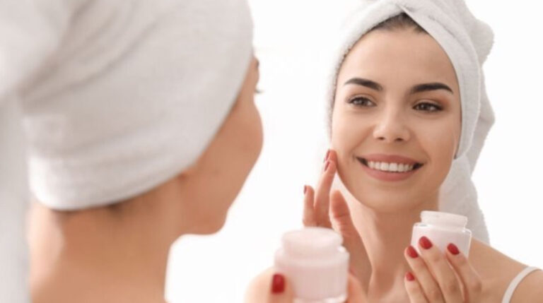 Comment trouver la routine de soin parfaitement adaptée à sa peau ?