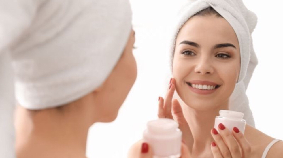 Comment trouver la routine de soin parfaitement adaptée à sa peau ? Comment trouver la routine de soin parfaitement adaptée à sa peau ?