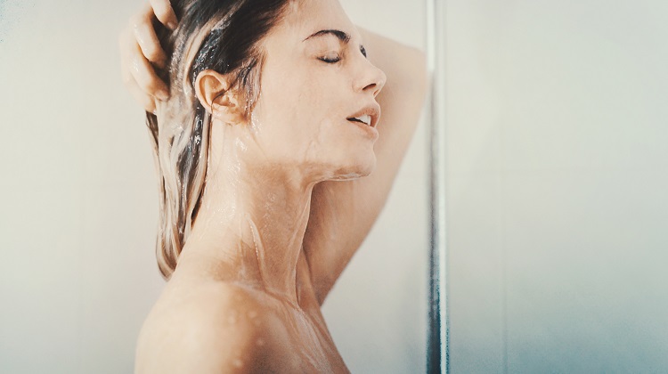 3 erreurs qui empêchent le shampoing d’être efficace