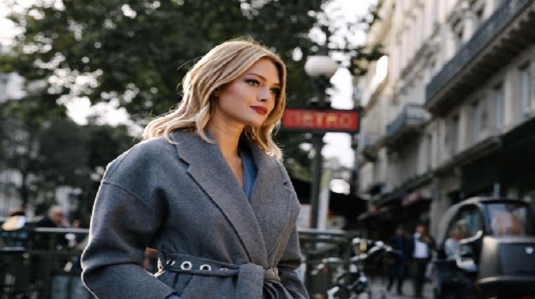 Des cheveux au top avec moins de produits